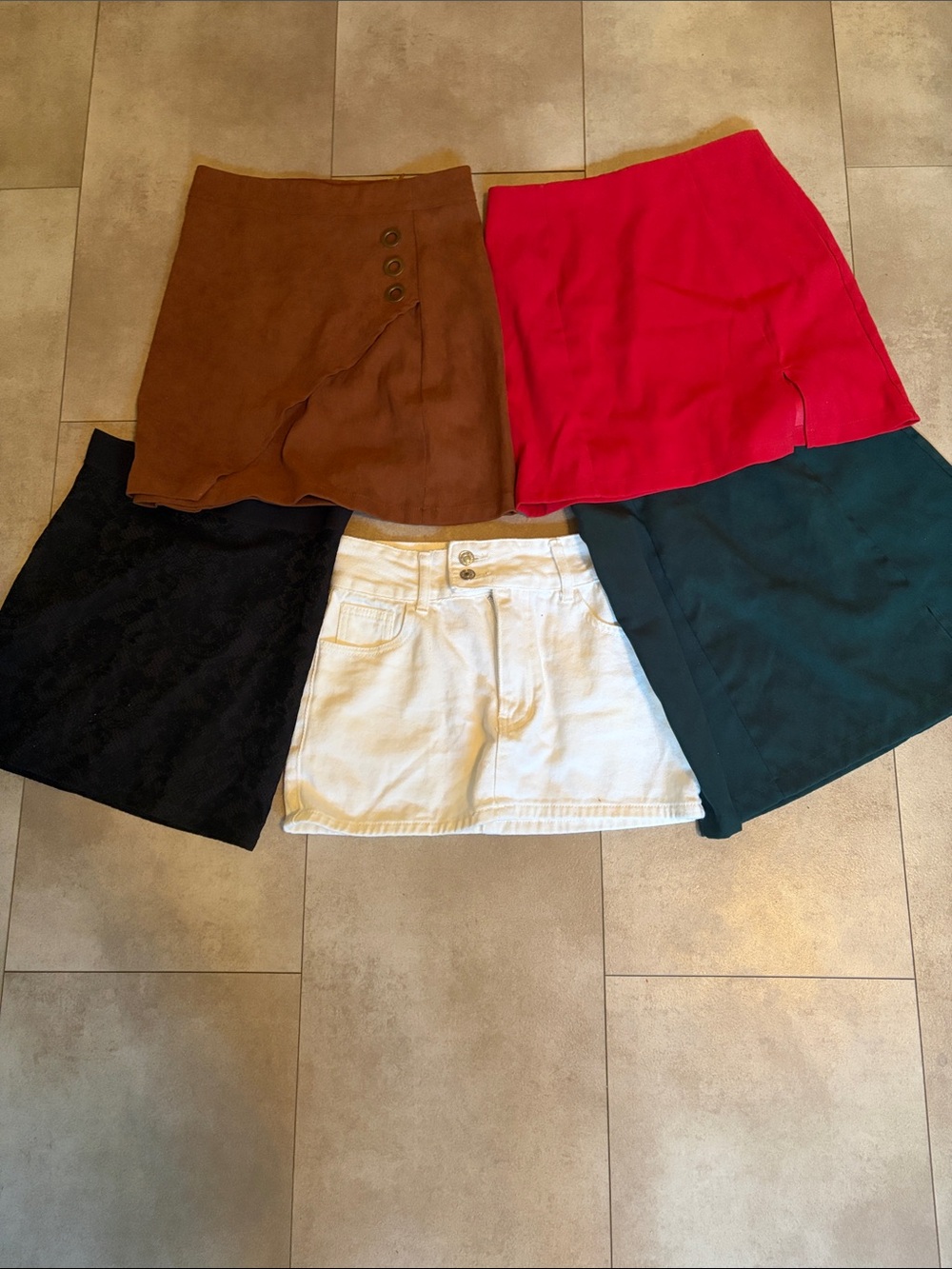 Lot of 6 xs/s skirts excellent condition! SHEIN/h&m/romwe